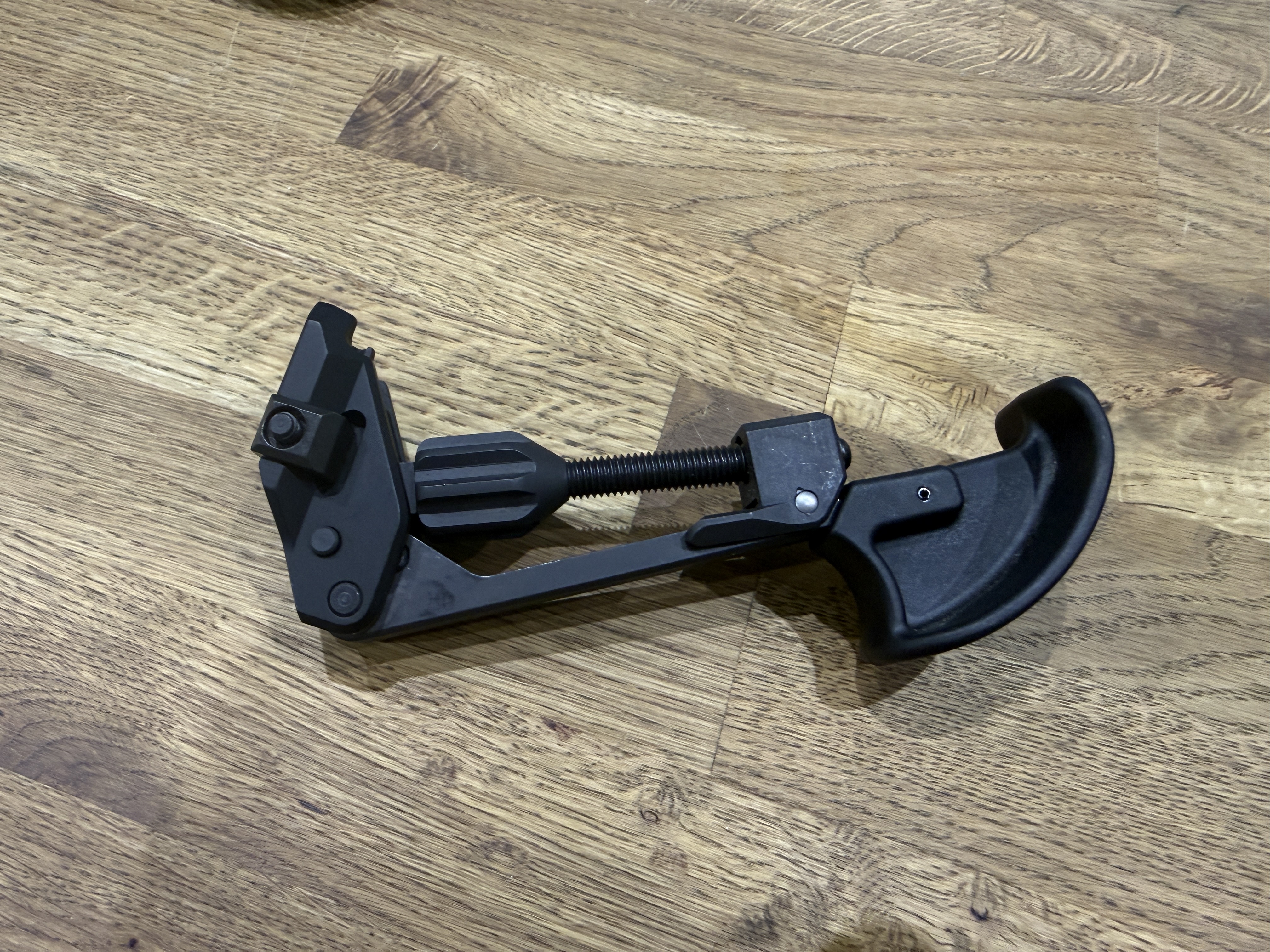 Annonce: TRG monopod